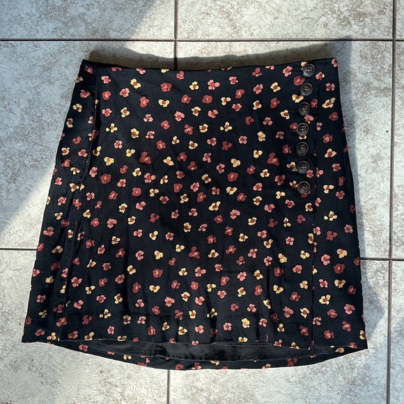 Madewell Side-Button A-Line Mini Skirt in Feline Floral Size 4 - Picture 5 of 8